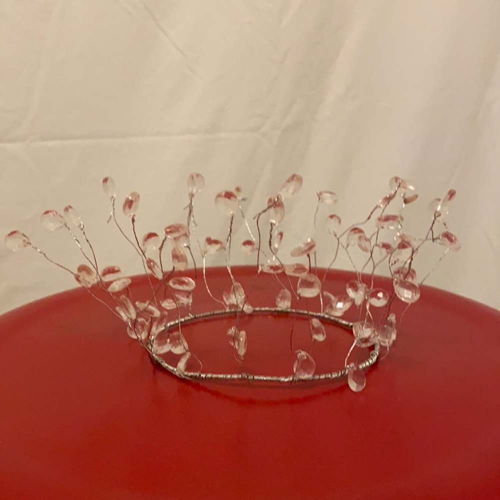 🍎Cloe’s Delicate sparkling 4inch diameter rhinestone crown ~ 3.25 inches tall